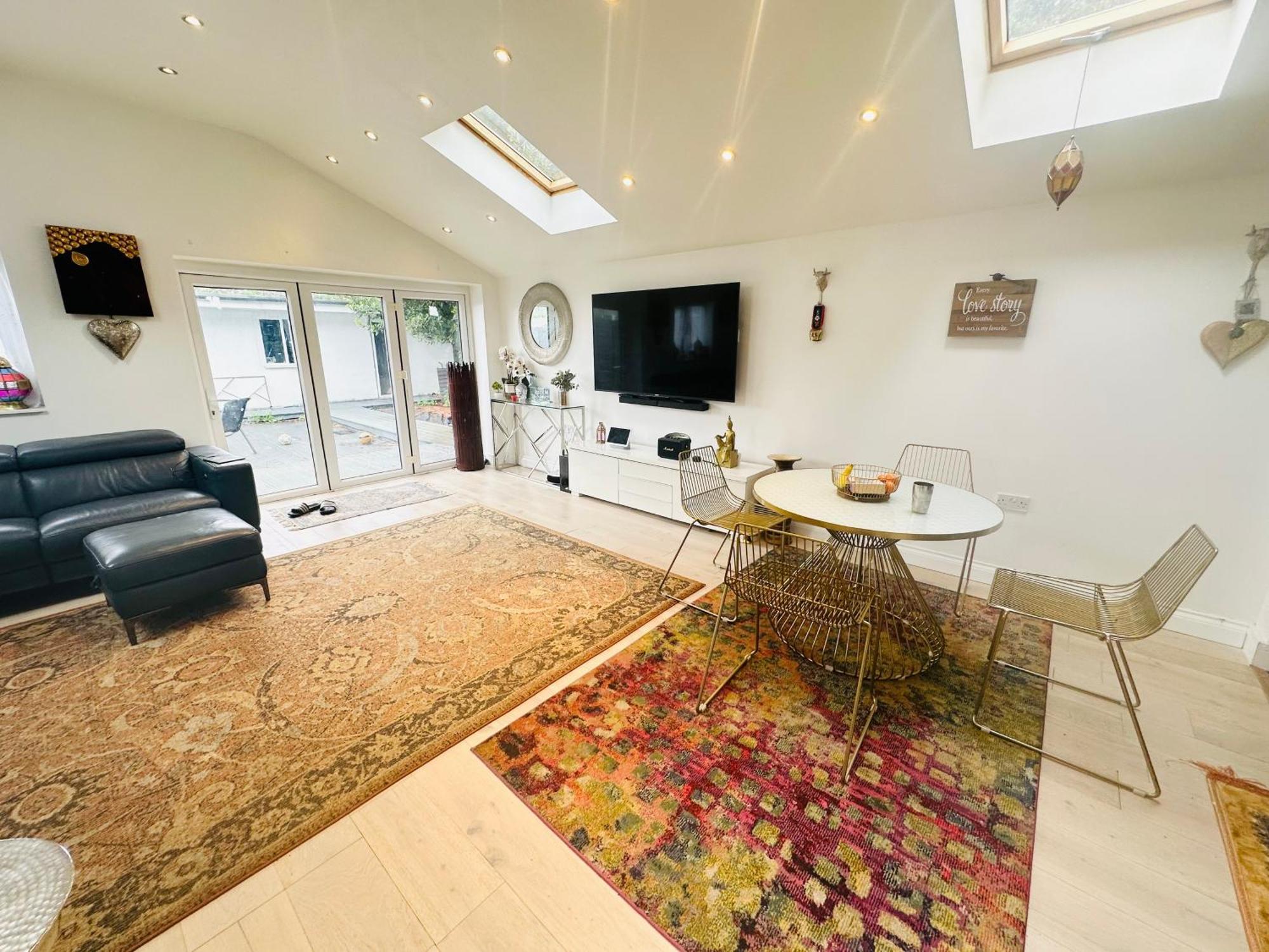 Beautiful Home In London With Easy Access To Central London Sutton  Eksteriør bilde